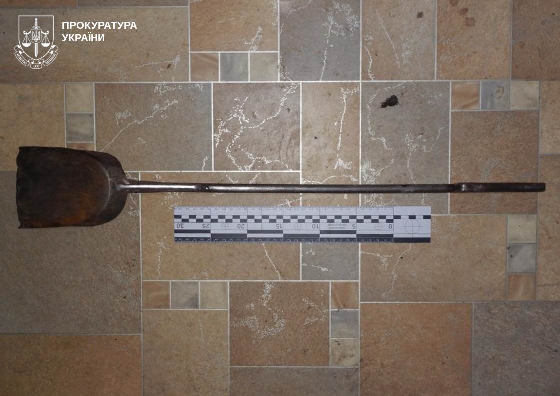 Кривава трагедія на Донеччині: чоловік убив рідних  совком після застілля - фото 2
