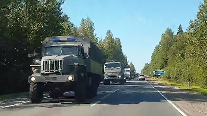 Россия стягивает военную технику к границам Беларуси - СМИ - фото 2