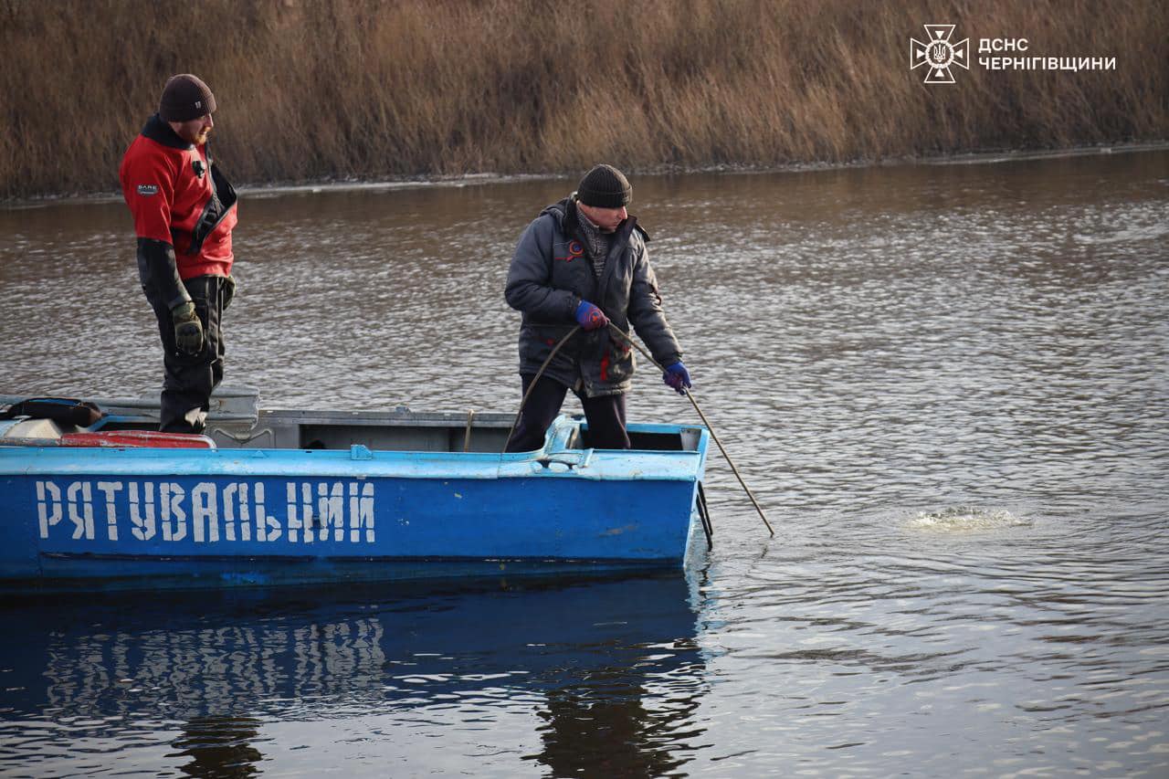 Масштабна пошукова операція на Чернігівщині: на річці зник 7-річний хлопчик - фото 4