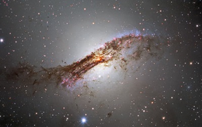 Астрономи показали на фото дивовижний космічний об'єкт: один з найяскравіших (ФОТО) - фото 2
