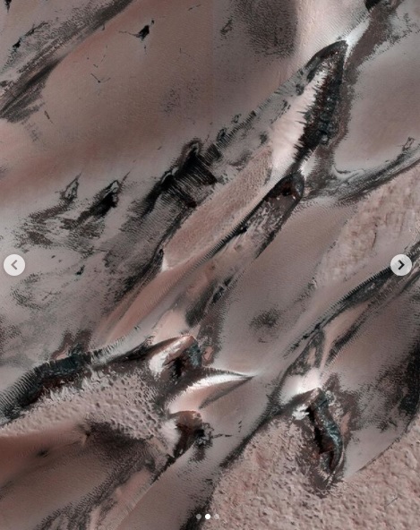 Ученые NASA запечатлели и показали множество различных особенностей Марса (ФОТО) - фото 3