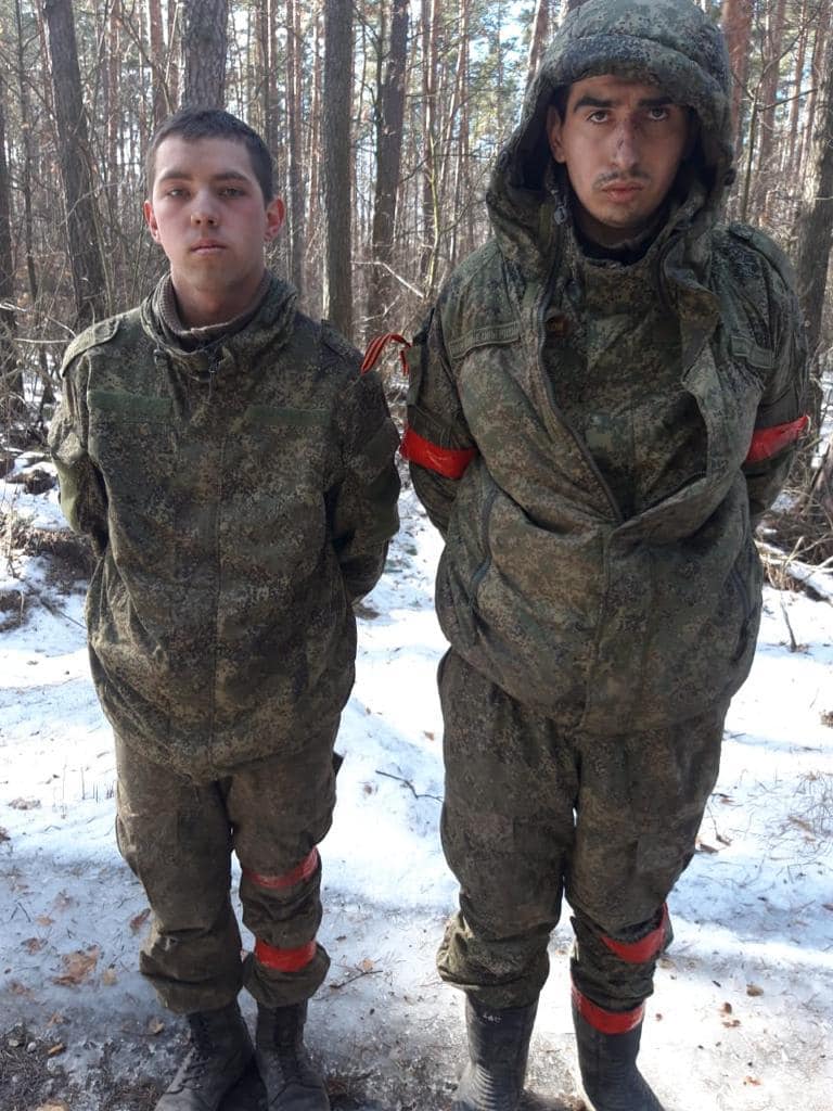 ЗСУ взяли в полон двох солдатів РФ (ФОТО) - фото 2