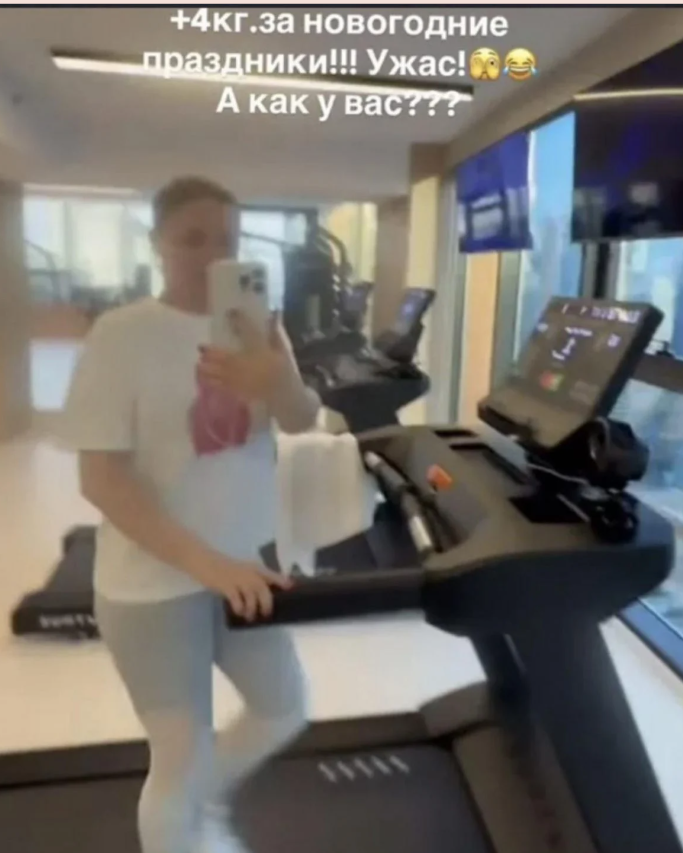  Жена российского композитора пожаловалась, что толстела за праздники (ФОТО) - фото 2