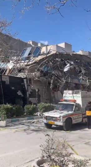 Руины вместо выборов: Израиль нанес удар по иранским чиновникам, выбиравшим преемника Хаменеи - фото 2 Руины вместо выборов: Израиль нанес удар по иранским чиновникам, выбиравшим преемника Хаменеи - фото 2