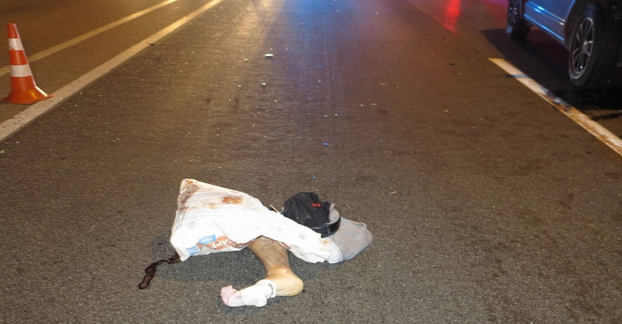Під Києвом сталася резонансна ДТП: від удару пішохід помер на місці (ФОТО, ВІДЕО) - фото 5