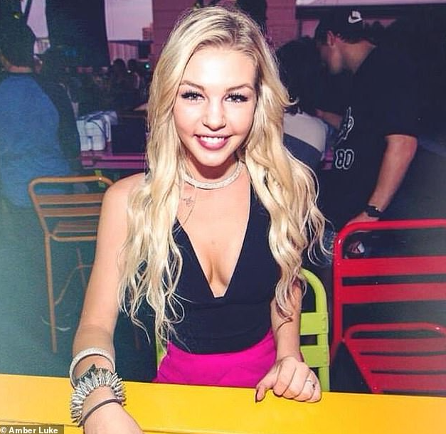 ”Що за чорт”: найбільш татуйована жінка Австралії показала своє обличчя без тату (ФОТО) - фото 2 ”Що за чорт”: найбільш татуйована жінка Австралії показала своє обличчя без тату (ФОТО) - фото 2