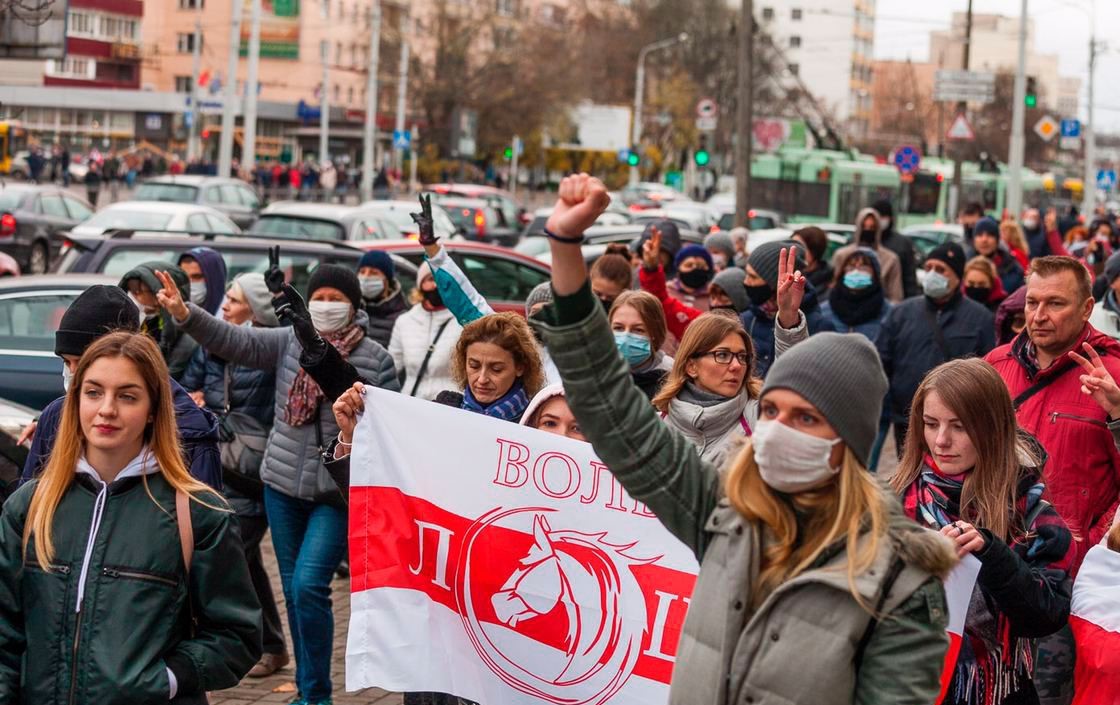 В Беларуси задержали более тысячи человек (Фото) - фото 6