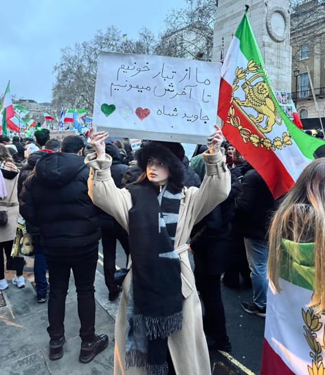 Самая красивая женщина Ирана отреагировала на войну на родине (ФОТО) - фото 2