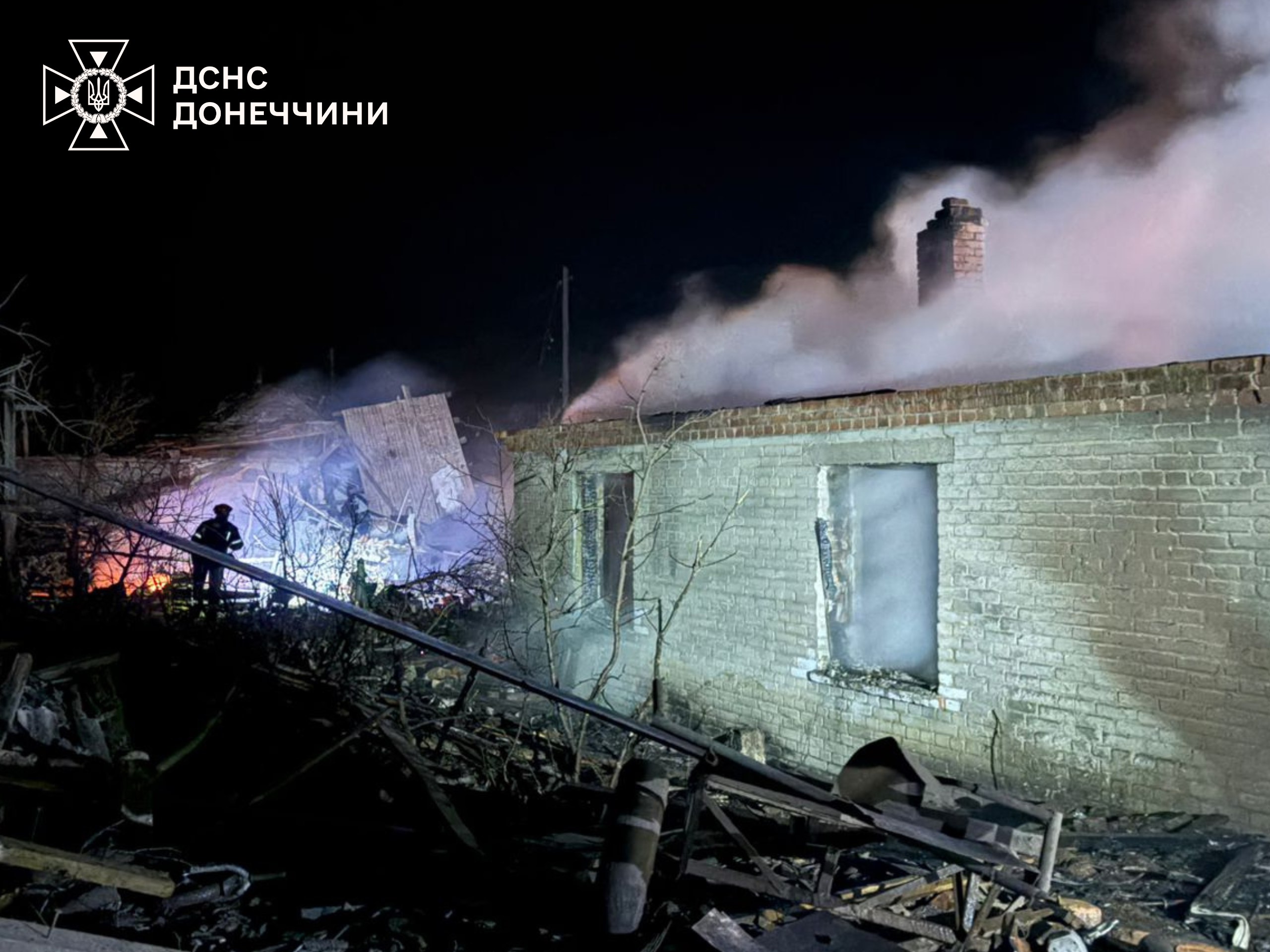 Смертельный удар оккупантов ночью: среди четырех погибших — 6-летний ребенок - фото 2