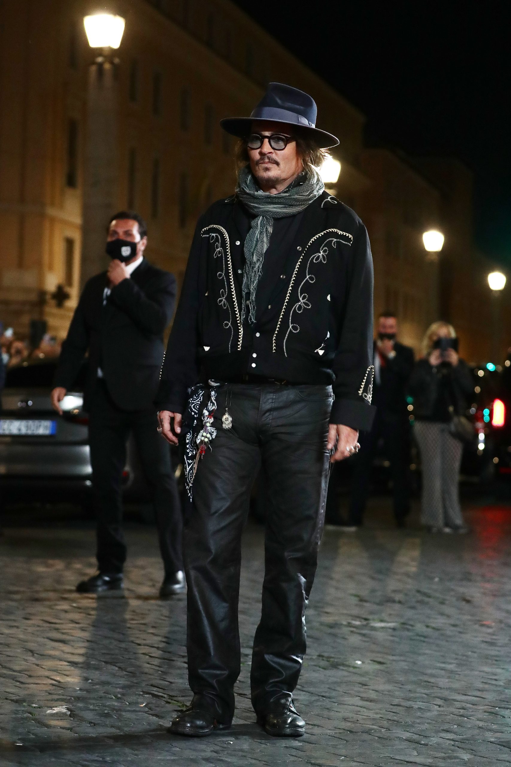 Джонні Депп у ковбойському стилі «засвітився» в Римі (ФОТО) - фото 3