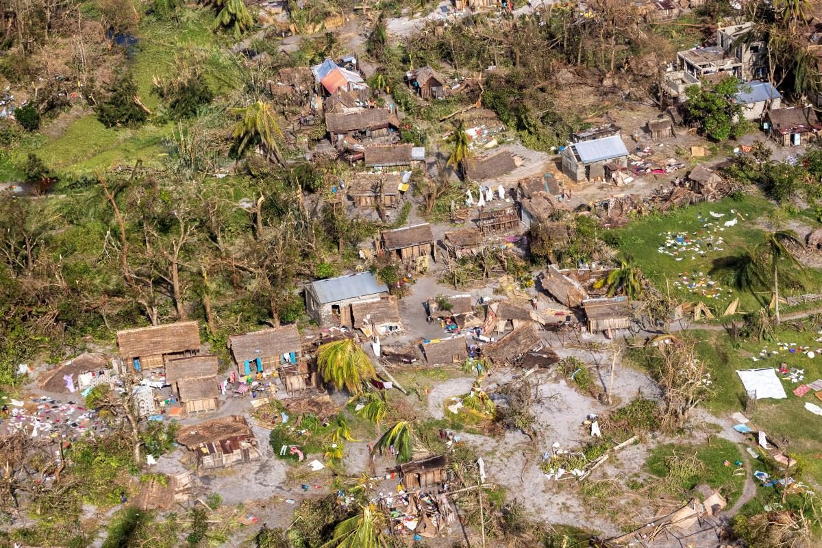 Циклон знищив цілі села: у Мережі з'явилися фото руйнувань на Мадагаскарі - фото 2