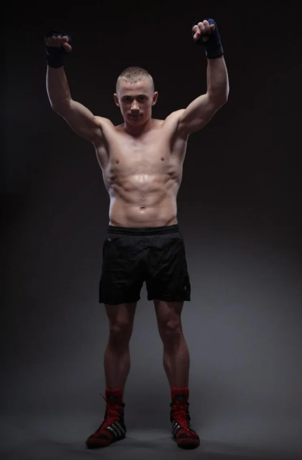 Помер відомий український боксер, який став зіркою телешоу - фото 2 Помер відомий український боксер, який став зіркою телешоу - фото 2