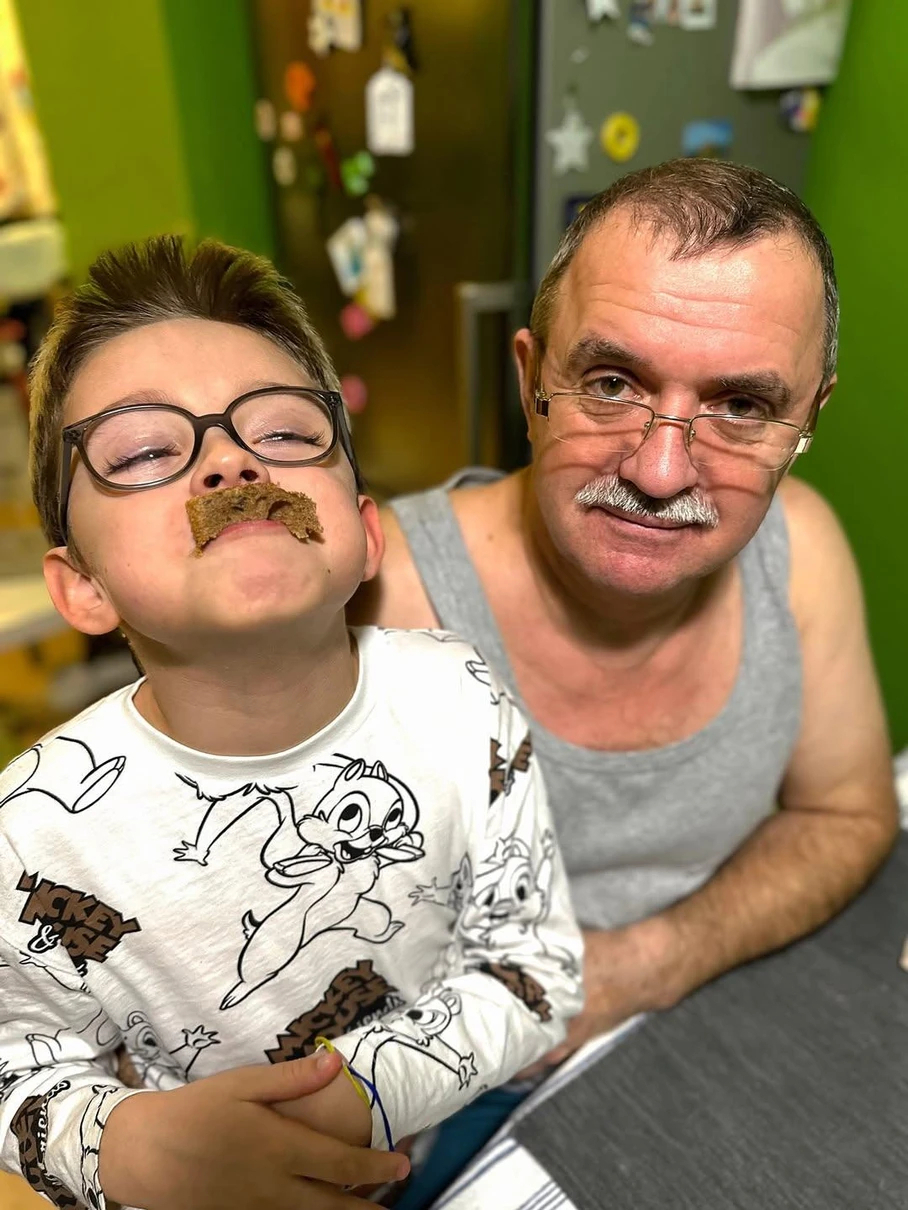 Известная певица сообщила о смерти отца: «Лети, мой усатый ангел»  - фото 2