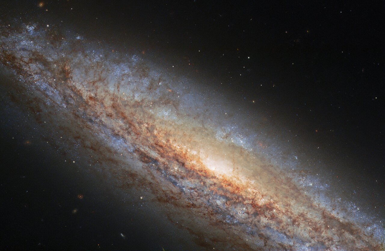 Вчені показали галактику, в якій дме супервітер: як вона виглядає (ФОТО) - фото 2