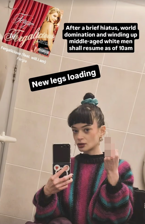 Звезда Netflix рассказала новую информацию об ампутации второй ноги - фото 2