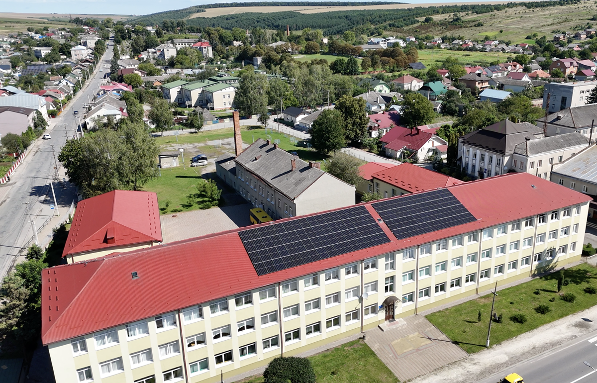 ”Школа под солнцем” от Glossary Eco Foundation: как энергетическая автономность становится частью новой украинской культуры - фото 2