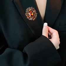 ”Бабусині” прикраси знову рулять: аксесуар, без якого у 2026 році не обійдеться жодна модниця - фото 2