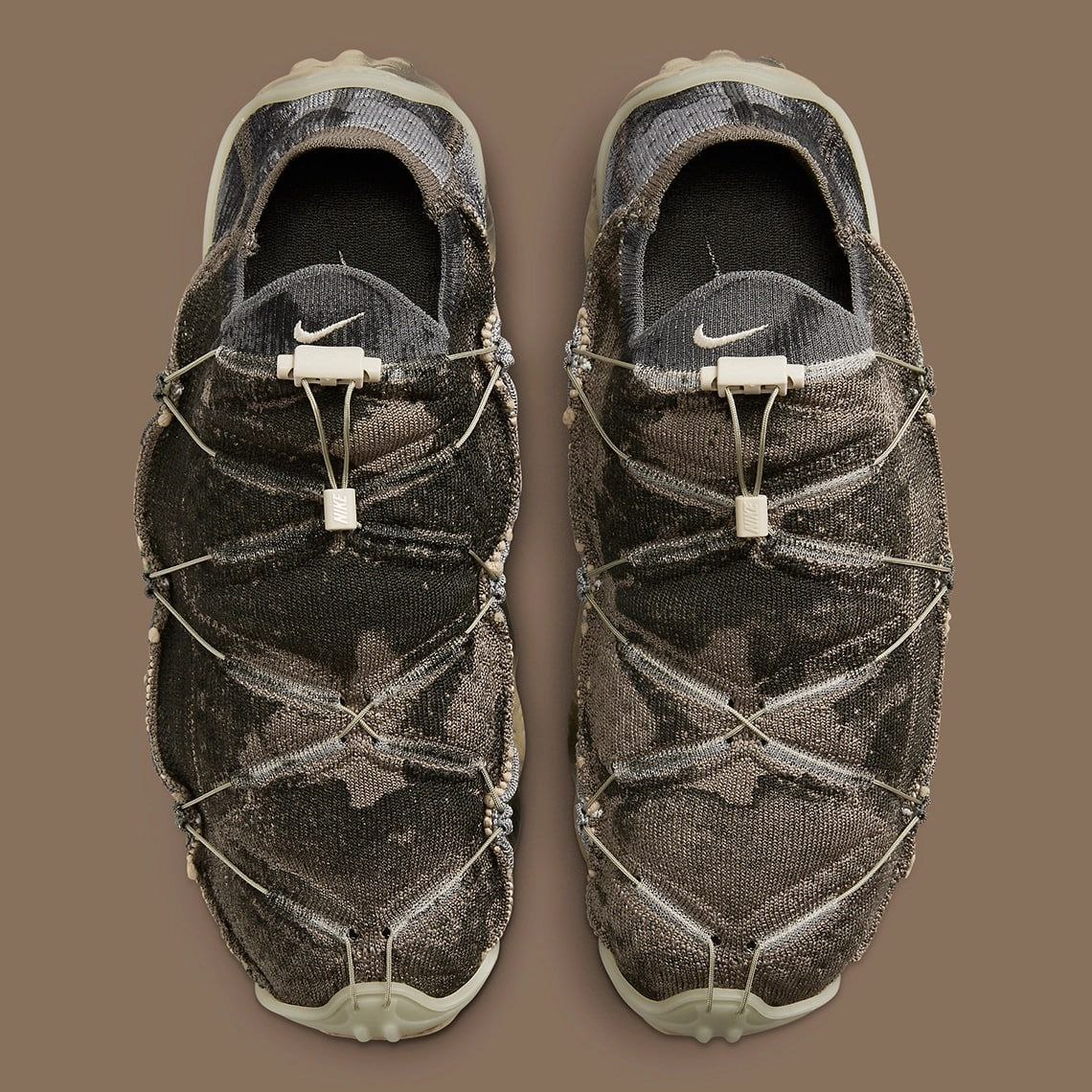 Nike презентували ”бомж-кросівки” за захмарною ціною (ФОТО) - фото 2