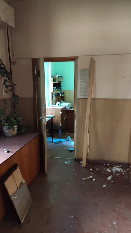 В Донецкой области рашисты обстреляли предприятия - фото 5