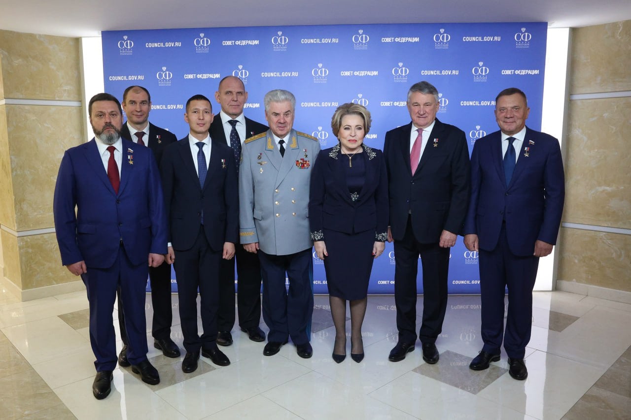 Екснардеп-зрадник Андрій Деркач раптово став «героєм Росії»: що відомо - фото 2 Екснардеп-зрадник Андрій Деркач раптово став «героєм Росії»: що відомо - фото 2