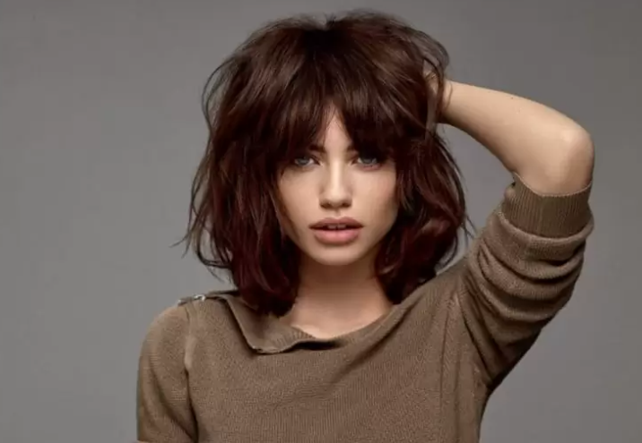 Ці стрижки «з’їдають» щоки: експерти назвали ідеальні варіанти для круглого обличчя навесні 2026 - фото 2 Ці стрижки «з’їдають» щоки: експерти назвали ідеальні варіанти для круглого обличчя навесні 2026 - фото 2