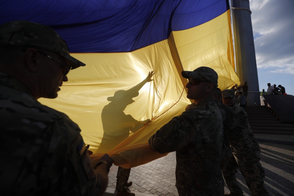 Как выглядит самый большой флаг Украины: появились фото и видео - фото 5