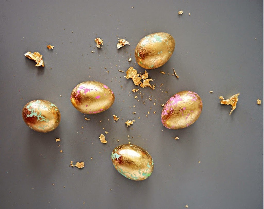Как покрасить яйца на Пасху: 15 креативных вариантов окрашивания - фото 11