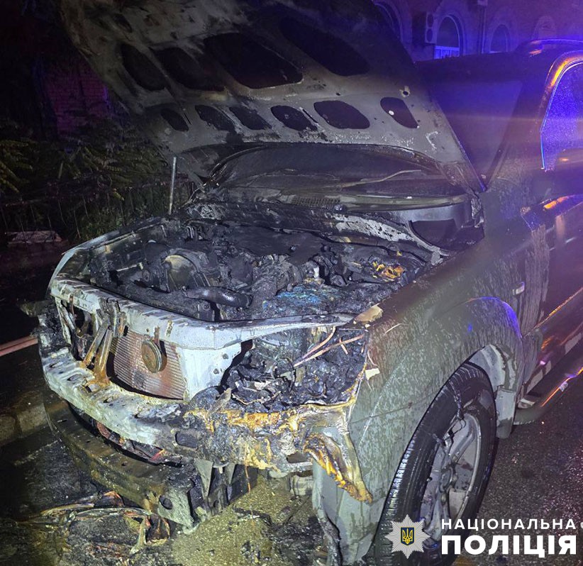 У Києві підпалили авто, куплене журналістами для військових: стало відомо, хто вчинив підпал (ФОТО) - фото 4