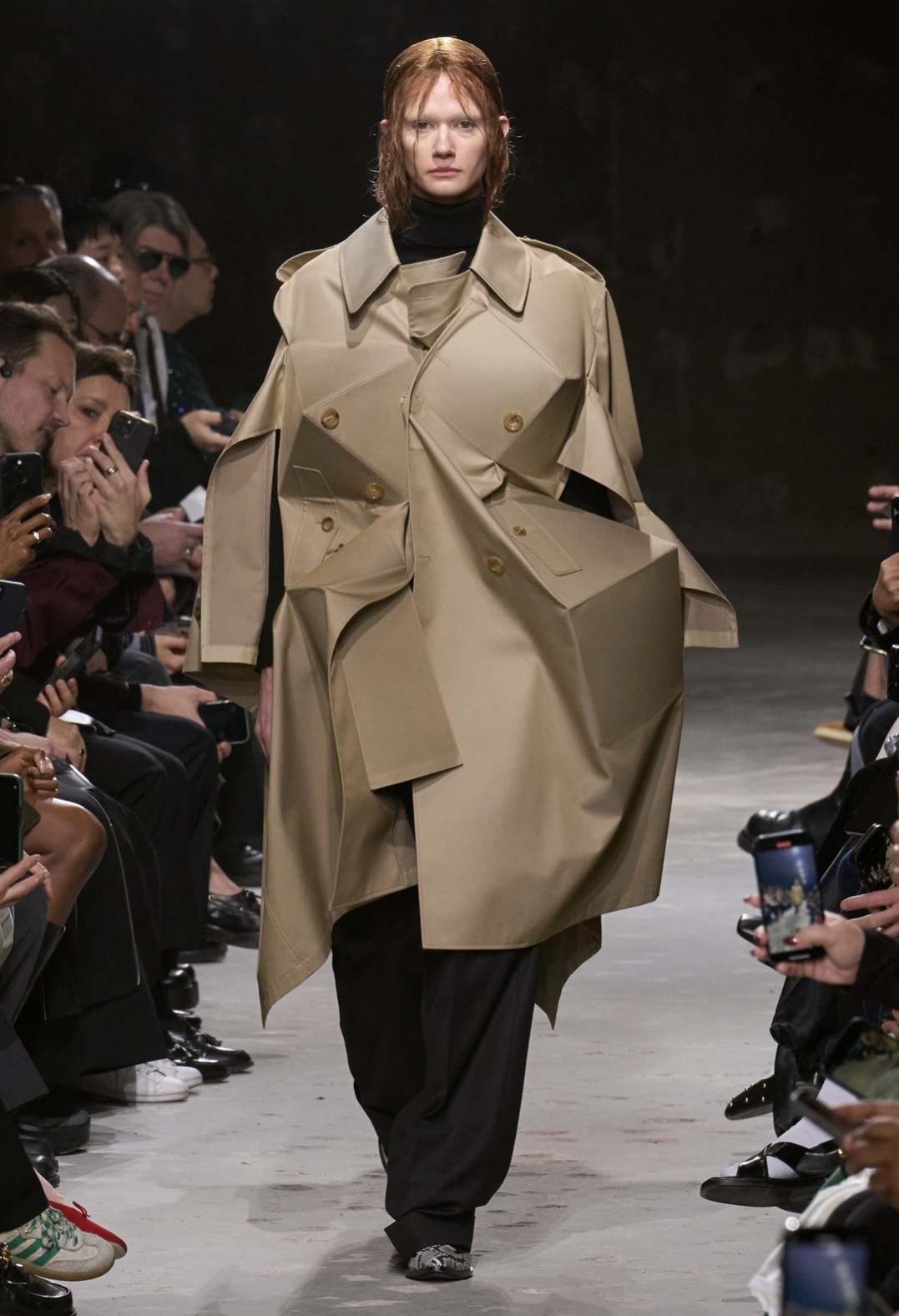 Топ-12 модных тенденций осень-зима 2025-2026 от Vogue - фото 2