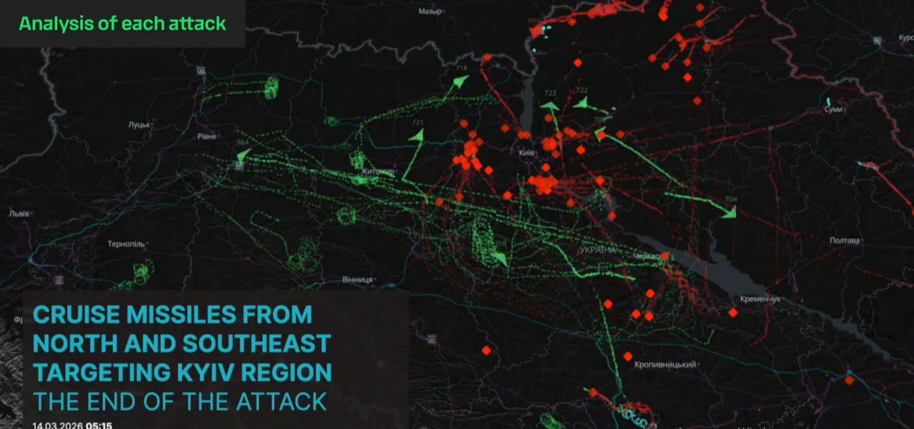 Зеленский показал планшет, который есть только у него и высшего военного руководства - фото 2
