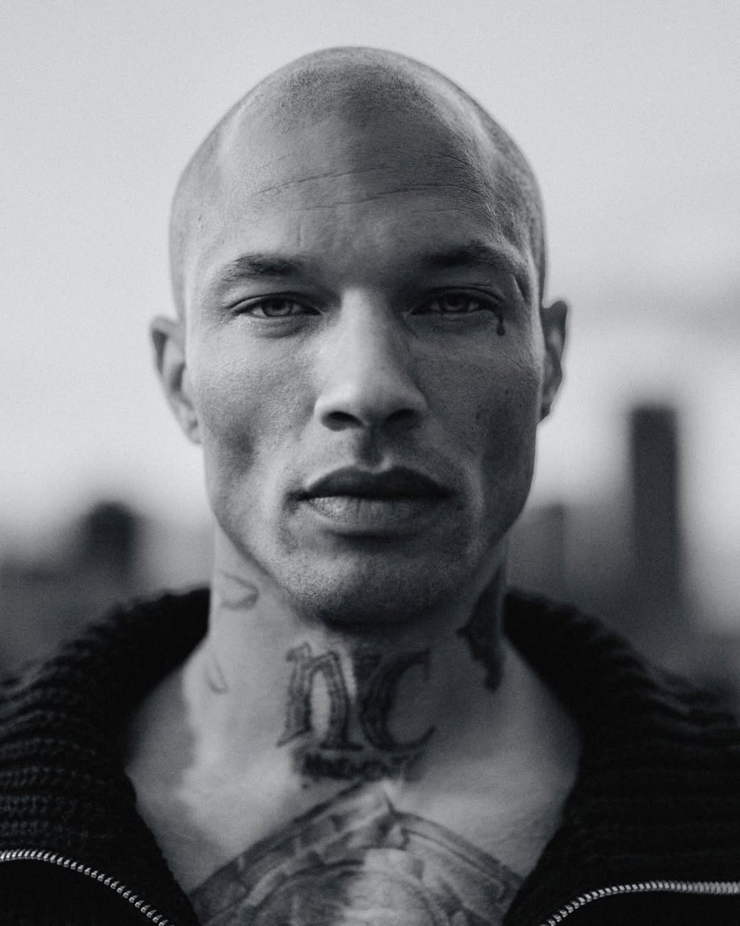 ”Найкрасивіший злочинець світу”: як поліцейське фото зробило Джеремі Мікса зіркою - фото 2 ”Найкрасивіший злочинець світу”: як поліцейське фото зробило Джеремі Мікса зіркою - фото 2