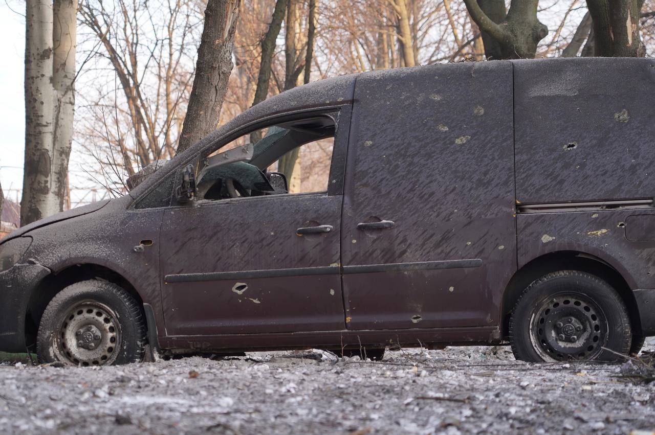 Потужний обстріл Дніпра: росіяни били «шахедами» та балістикою - фото 2