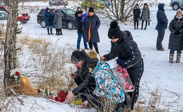 Поки бомбардував Сирію, доньку з'їли собаки в Росії: моторошна історія льотчика-зрадника з Криму - фото 2