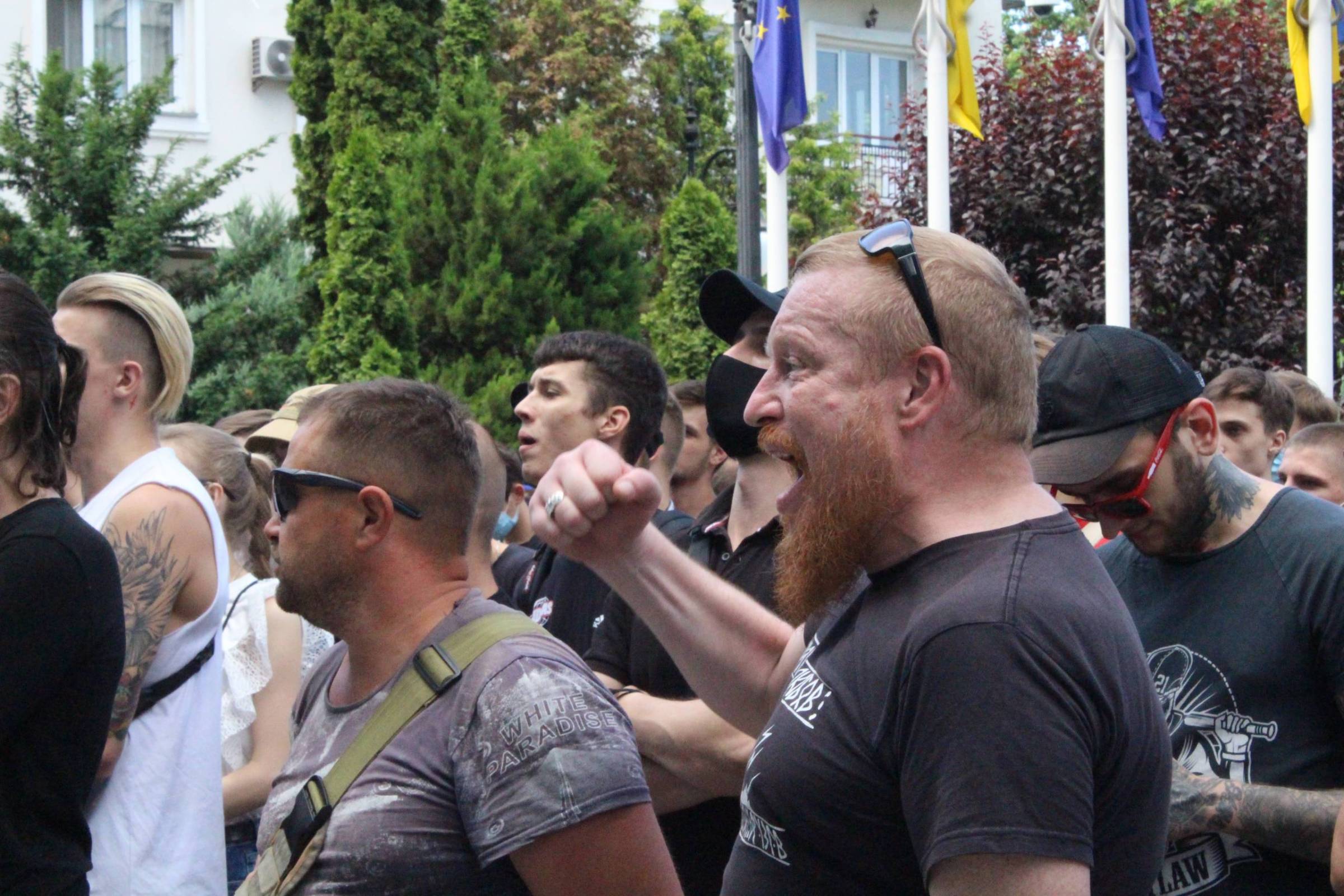 Мітинг під стінами ОП: чому активісти вимагають у президента відставки Данілова (ФОТО, ВІДЕО) - фото 8