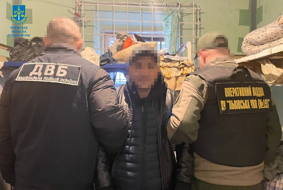 У Львові горіли автомобілі військових та поліції: хто вчинив підпал (ФОТО) - фото 2