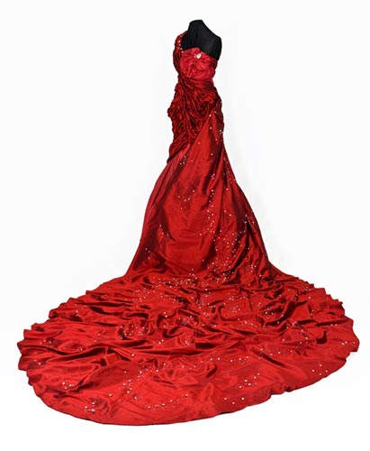 Найдорожча сукня у світі: як вона виглядає - фото 2