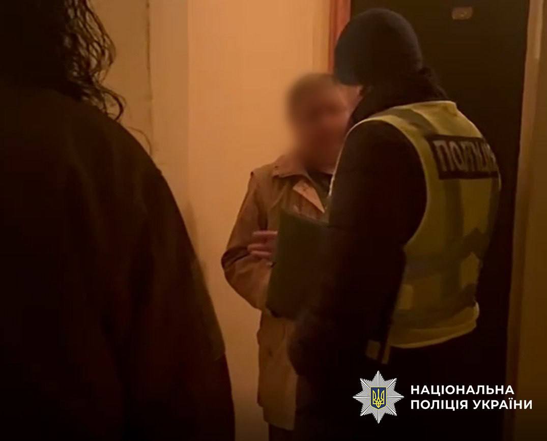 Киевлянка, кроме волка, держала в квартире еще одно дикое животное: что обнаружила полиция - фото 2