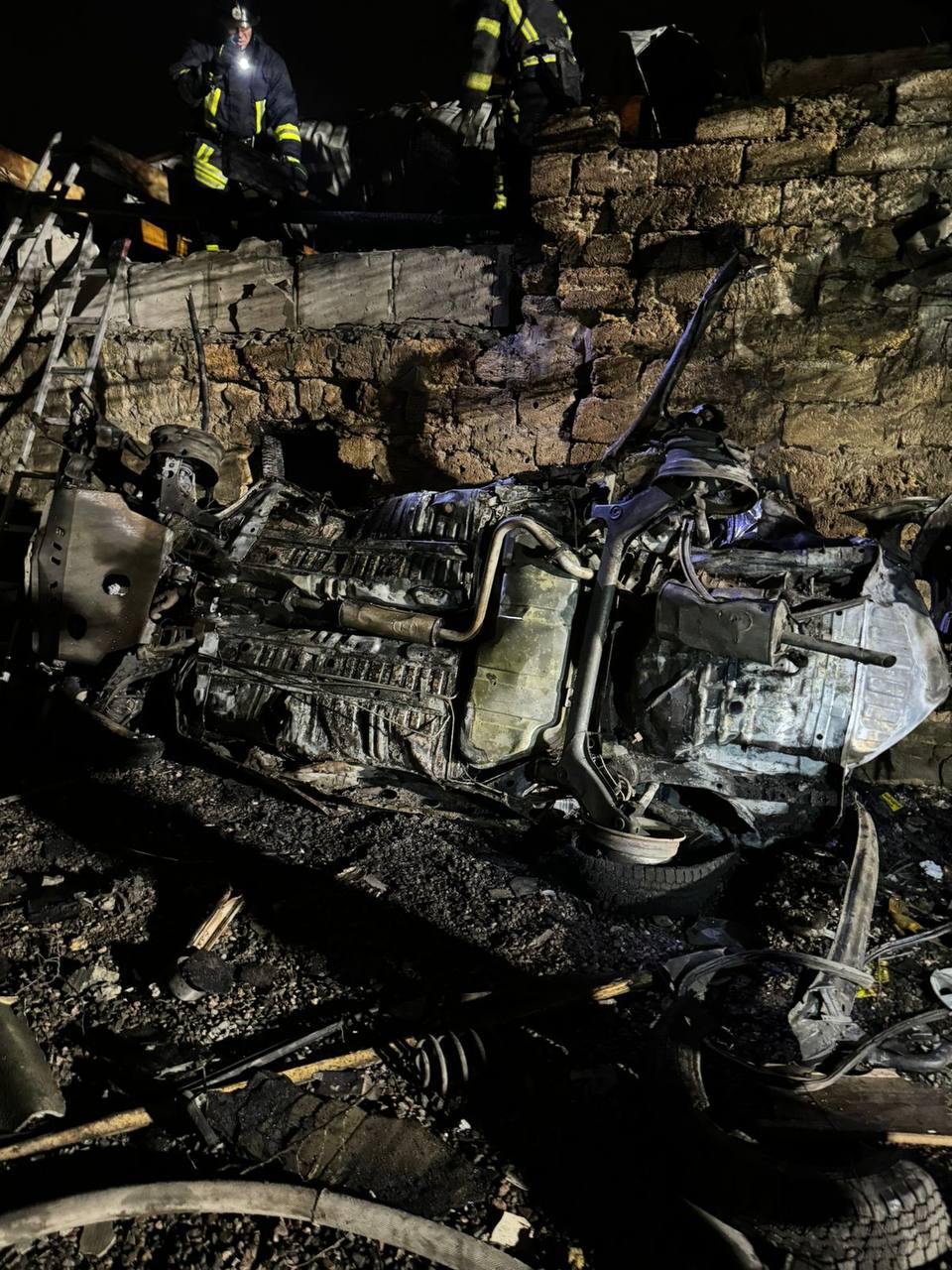 Пошкоджено багато будинків, є постраждалі: фото наслідків атаки дронів на Одесу - фото 4