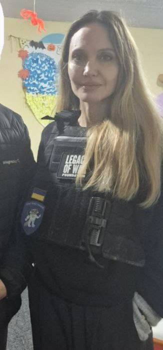 Анджелина Джоли прибыла в Херсон: что известно - фото 2