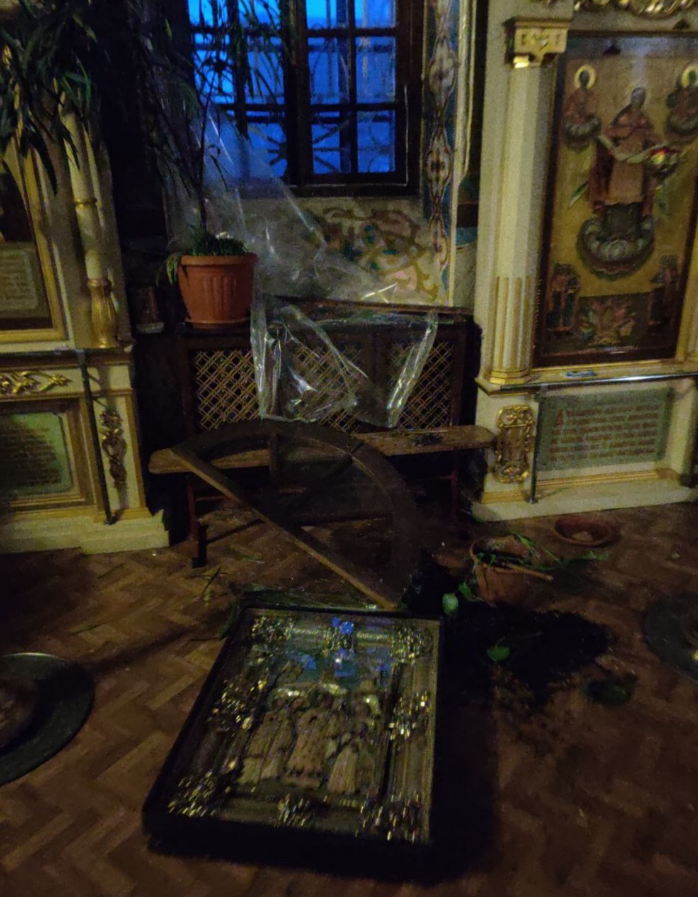 Россия обстреляла старинный Спасо-Преображенский собор в Никополе (ФОТО) - фото 2